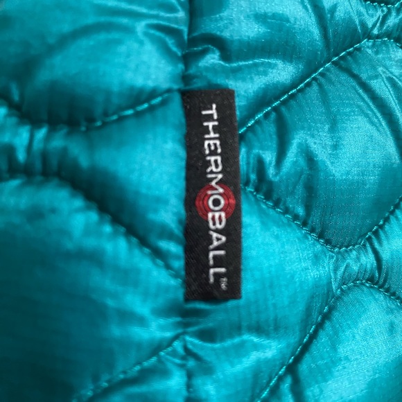 The North Face Quilted Teal Thermoball Vest - Picture 5 of 7